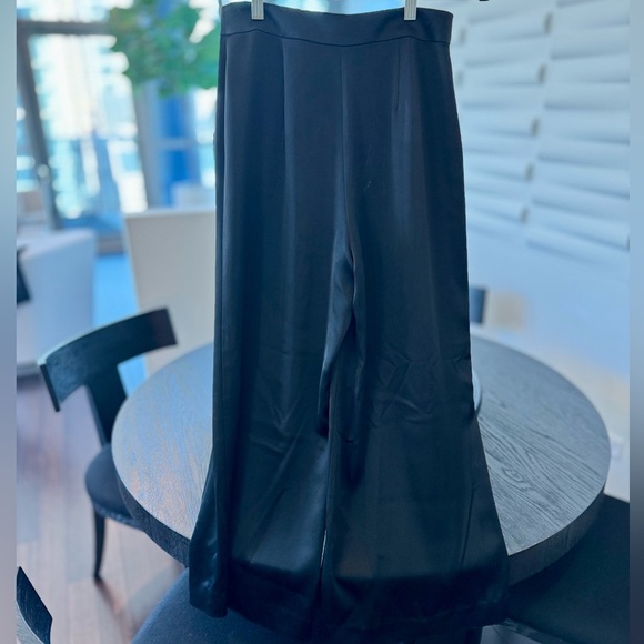 Micheal by Michael Kors Women’s Satin Wide Leg Pant in Black | Size 2 - Picture 7 of 7